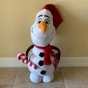 Disney Olaf Holiday greeter plush toy NWT